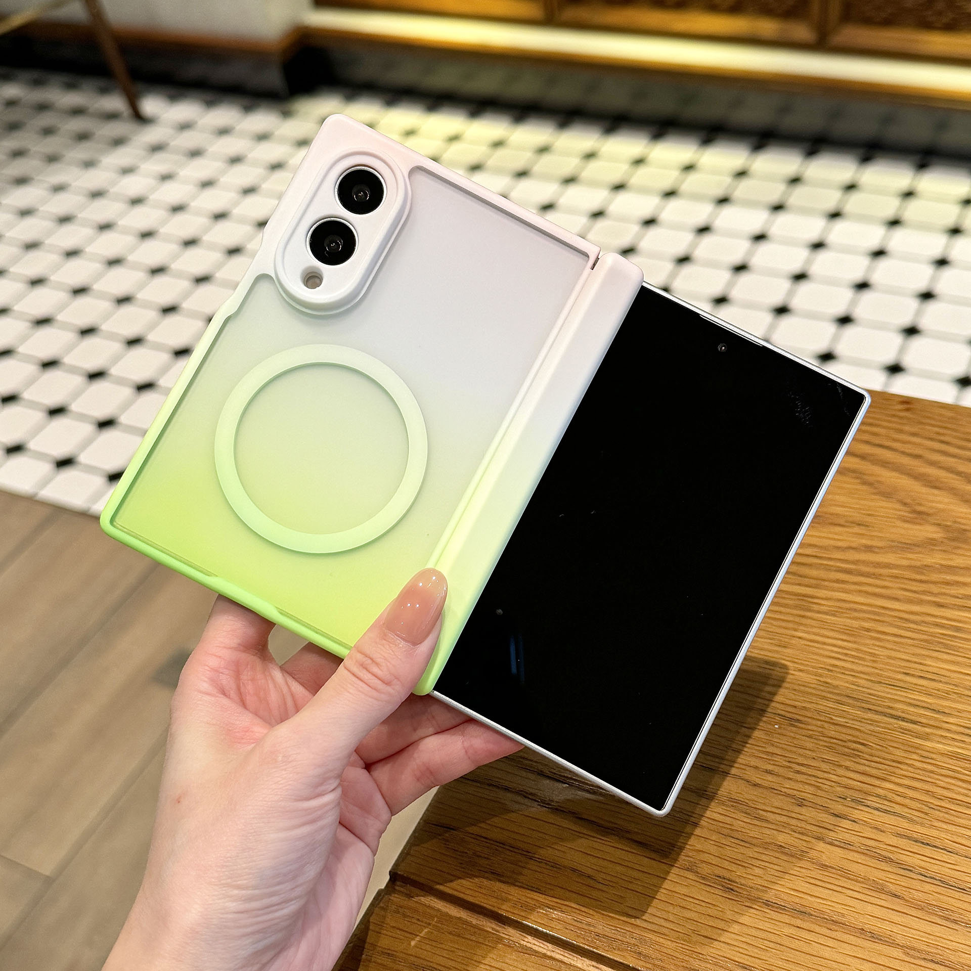 Gradient Color Case - Премиум-чехол для телефона с градиентной прозрачной